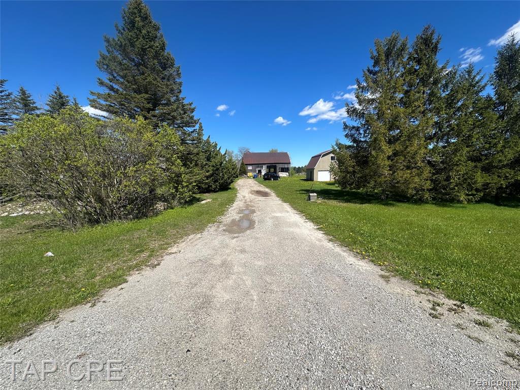 2273 S M 65 Highway Property Photo 25