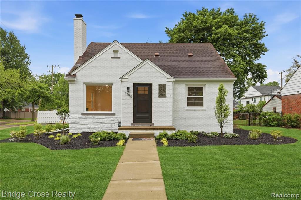1790 Humphrey Avenue Property Photo 1