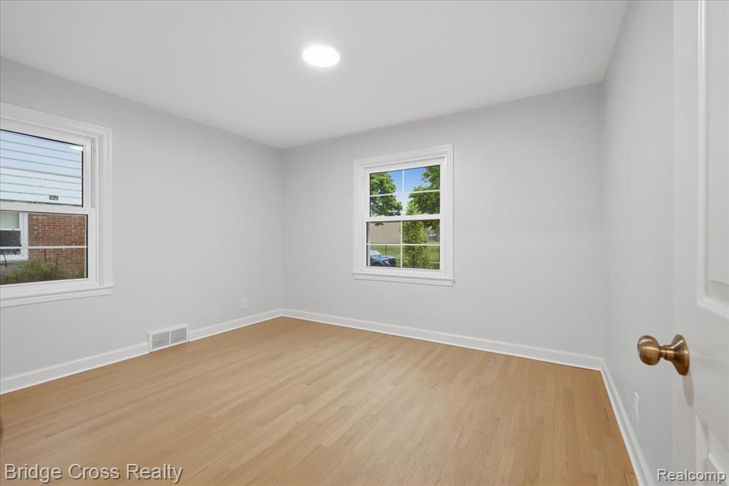 1790 Humphrey Avenue Property Photo 14