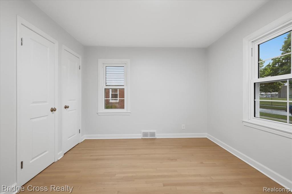 1790 Humphrey Avenue Property Photo 15