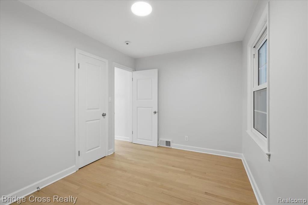 1790 Humphrey Avenue Property Photo 17