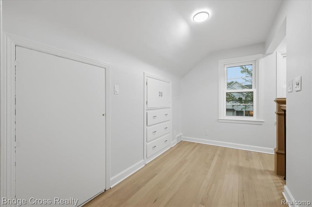 1790 Humphrey Avenue Property Photo 21