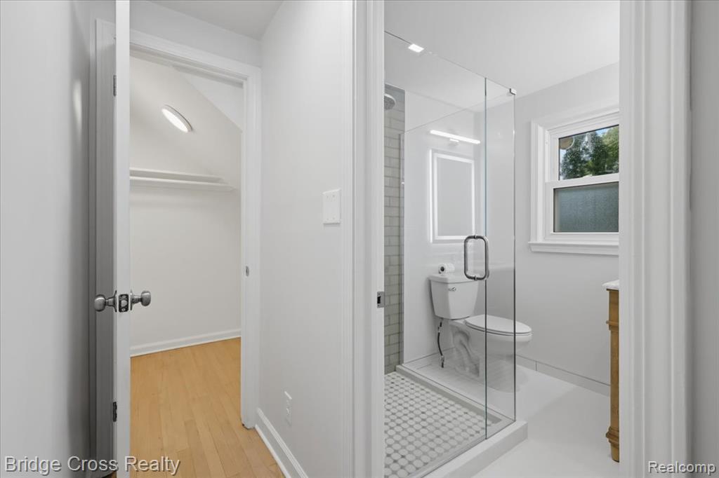 1790 Humphrey Avenue Property Photo 26