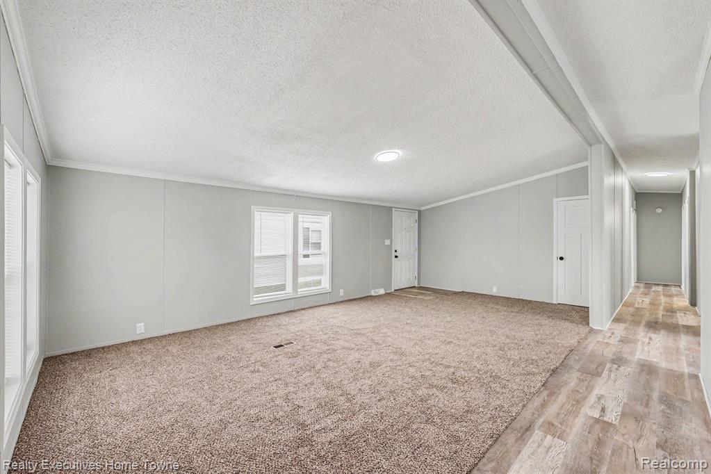 59587 Susan Ln N. Property Photo 7