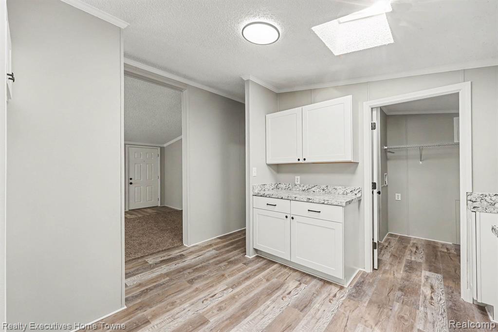 59587 Susan Ln N. Property Photo 12