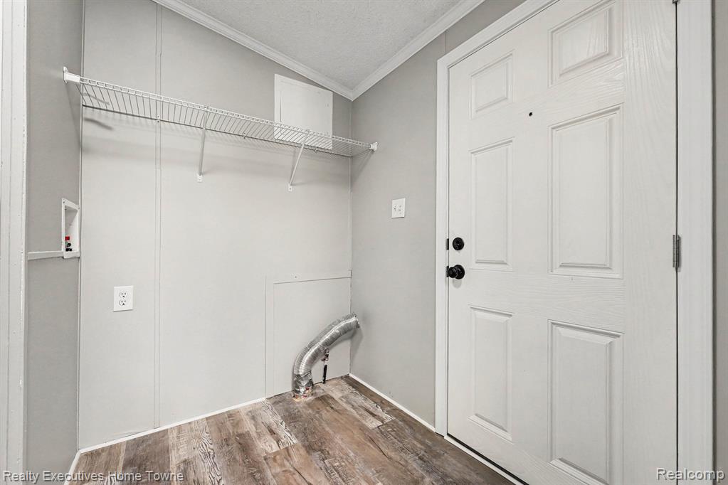 59587 Susan Ln N. Property Photo 15