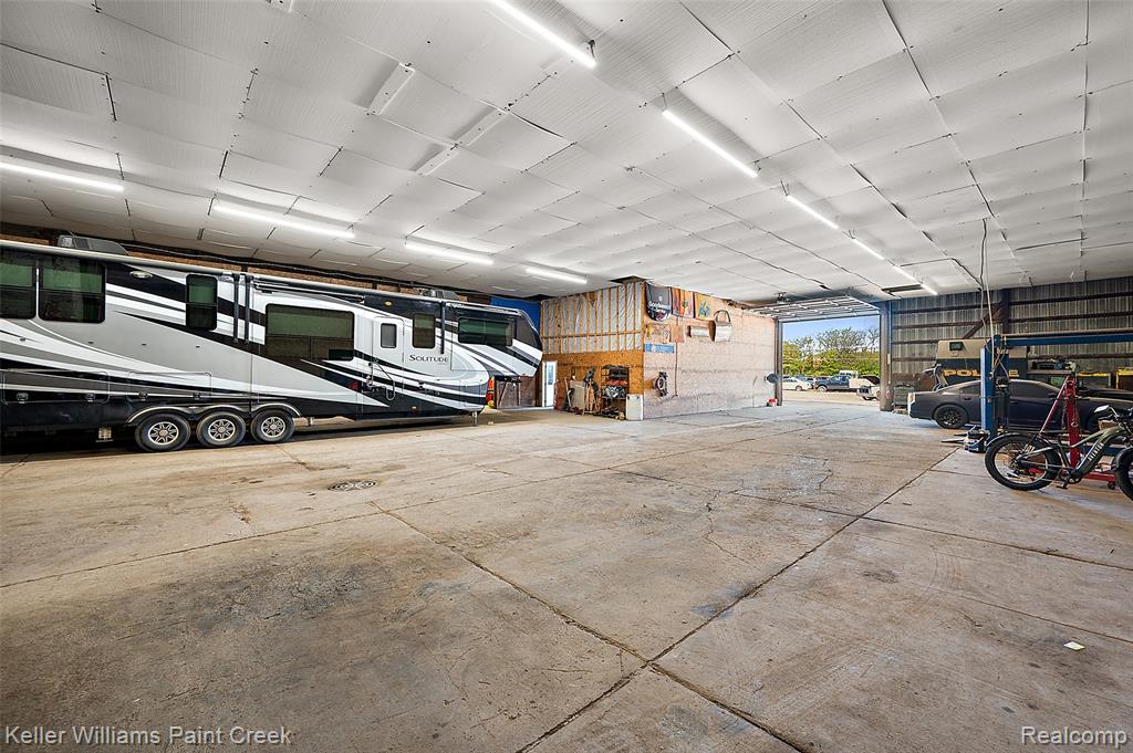 4376 Beecher Road Property Photo 16
