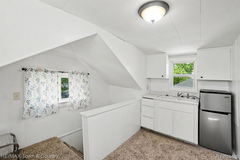 2062 E Schumacher Avenue Property Photo 14