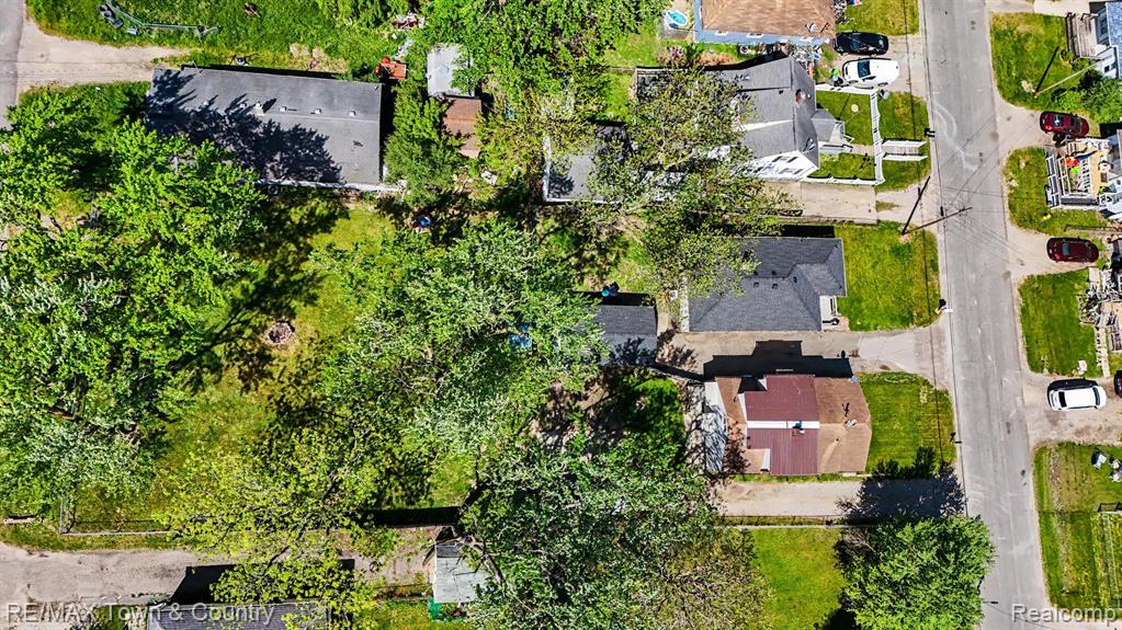 2062 E Schumacher Avenue Property Photo 25