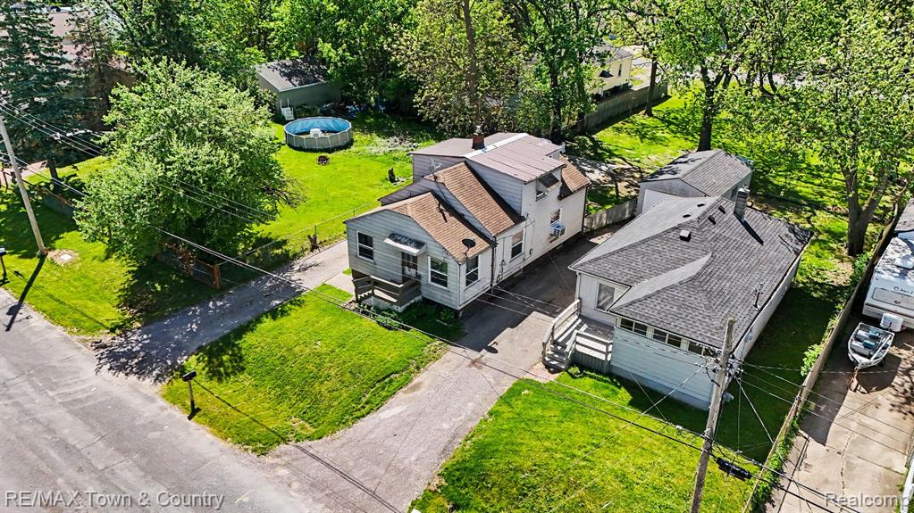2062 E Schumacher Avenue Property Photo 27