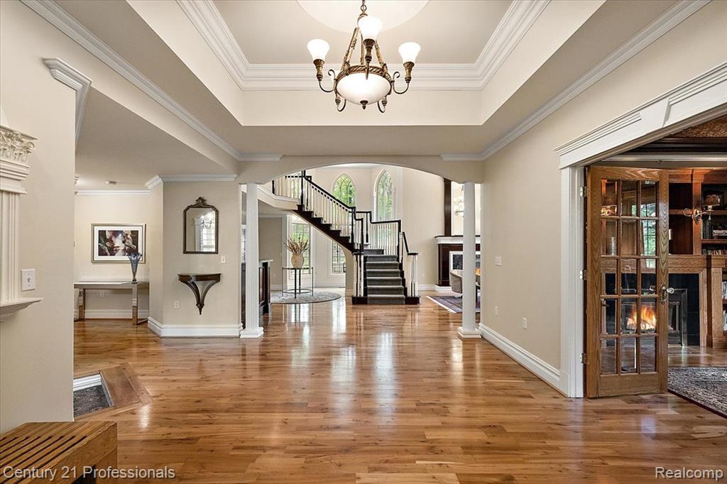 6705 College Park Drive Property Photo 13