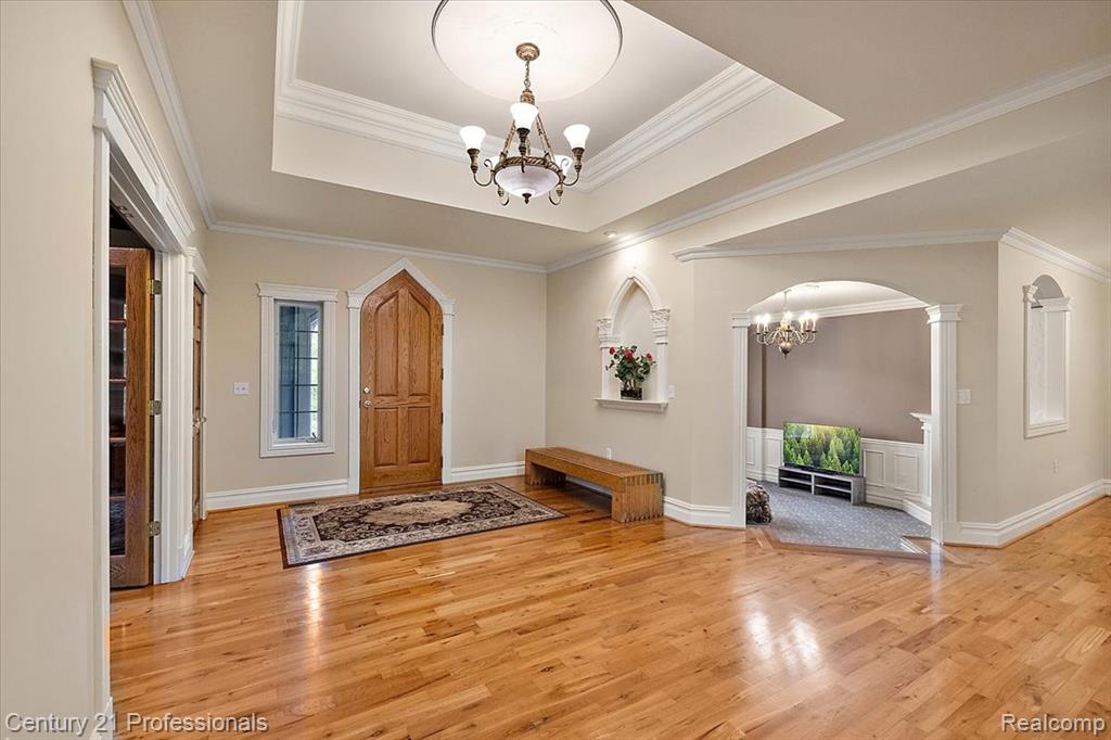 6705 College Park Drive Property Photo 14