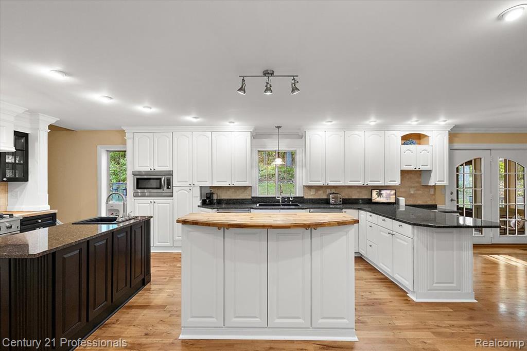 6705 College Park Drive Property Photo 40