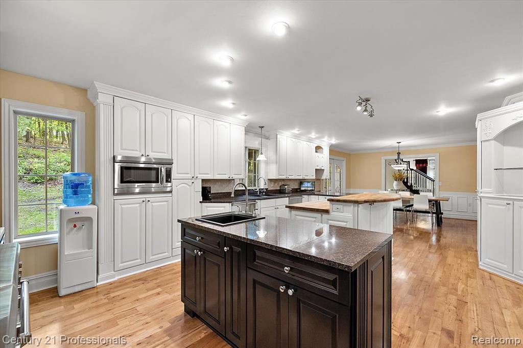 6705 College Park Drive Property Photo 46