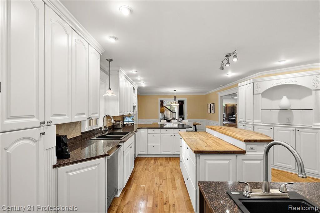 6705 College Park Drive Property Photo 48