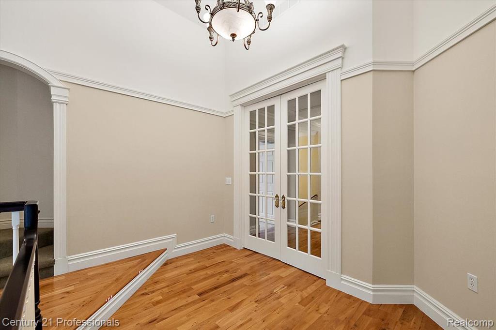 6705 College Park Drive Property Photo 57