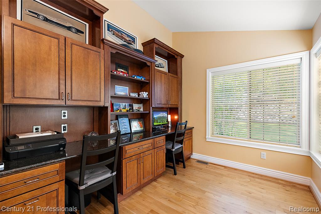 6705 College Park Drive Property Photo 71