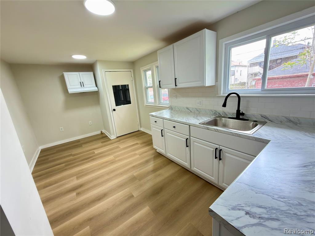 114 Pine Street Property Photo 5