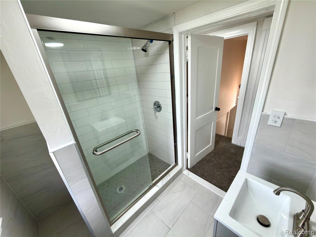 114 Pine Street Property Photo 11