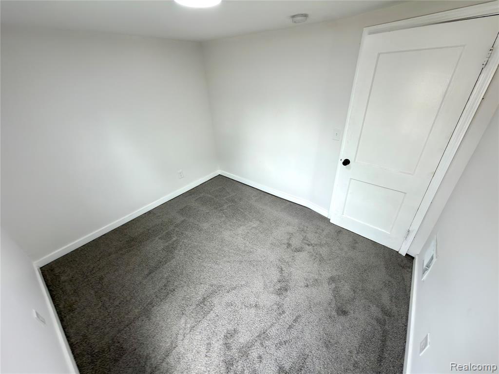 114 Pine Street Property Photo 15
