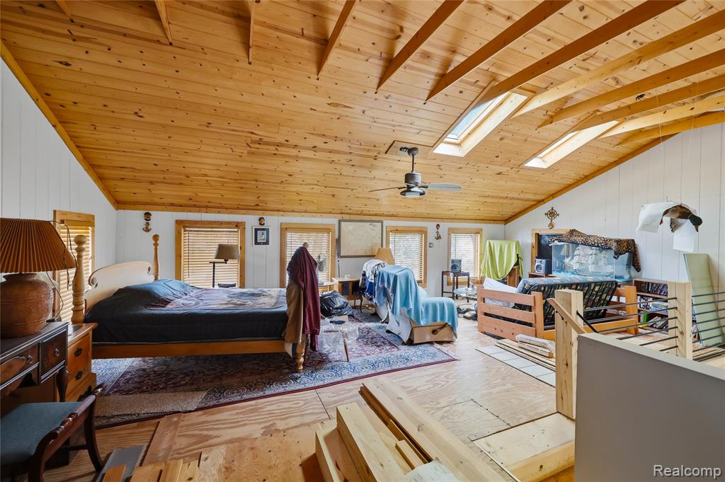 6556 Dickinson Island Property Photo 23