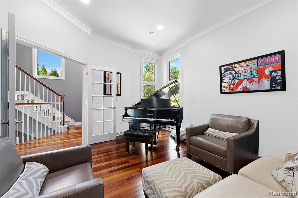 1600 Vanstone Drive Property Photo 15