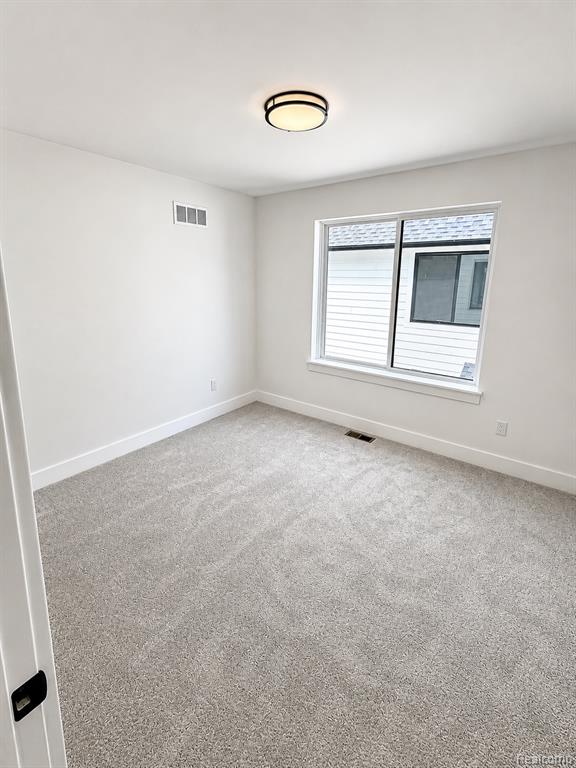 3153 Ellwood Ave. Property Photo 12