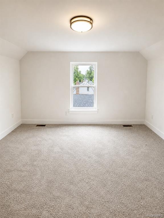 3153 Ellwood Ave. Property Photo 16