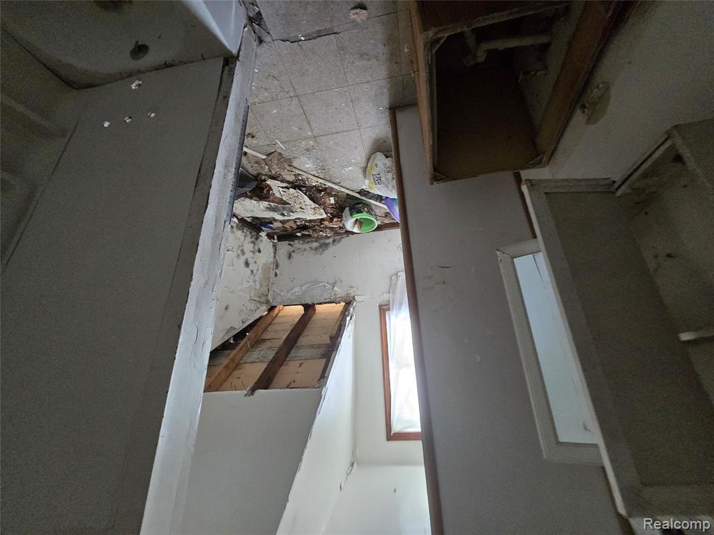 611 S 4th Avenue Property Photo 18