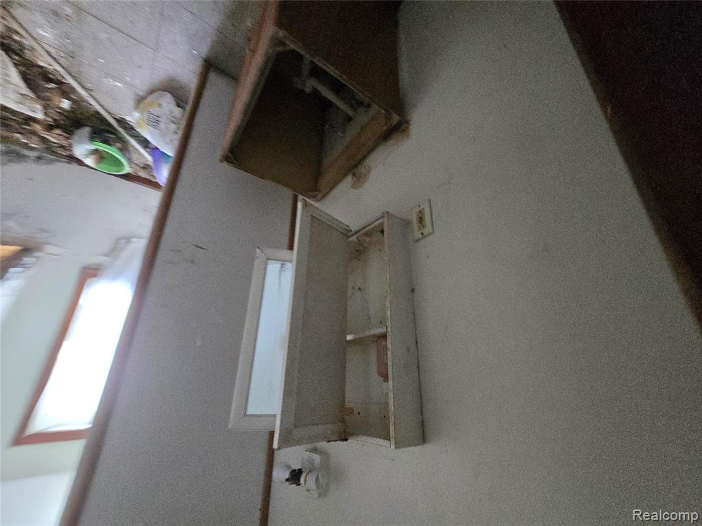 611 S 4th Avenue Property Photo 19