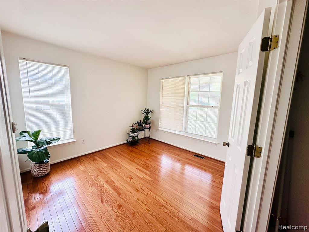 521 Cherry Grove Road Property Photo 12