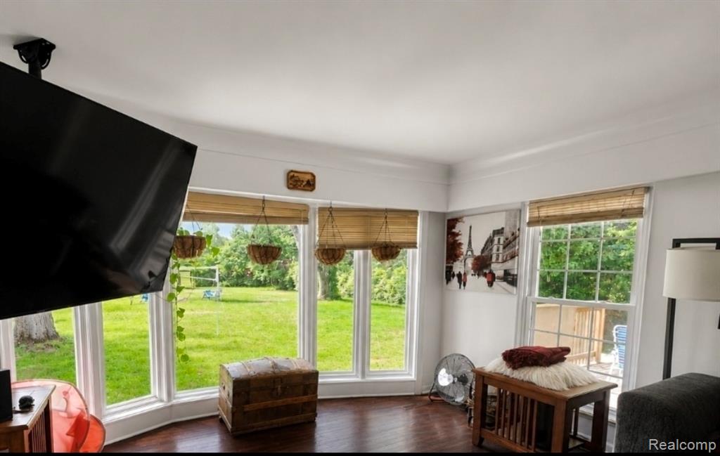 3224 Circle Drive Property Photo 5