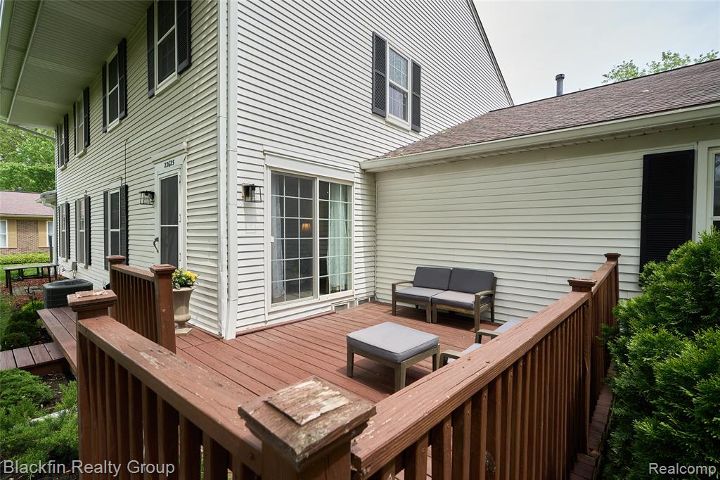 22625 Martin Road Property Photo 1