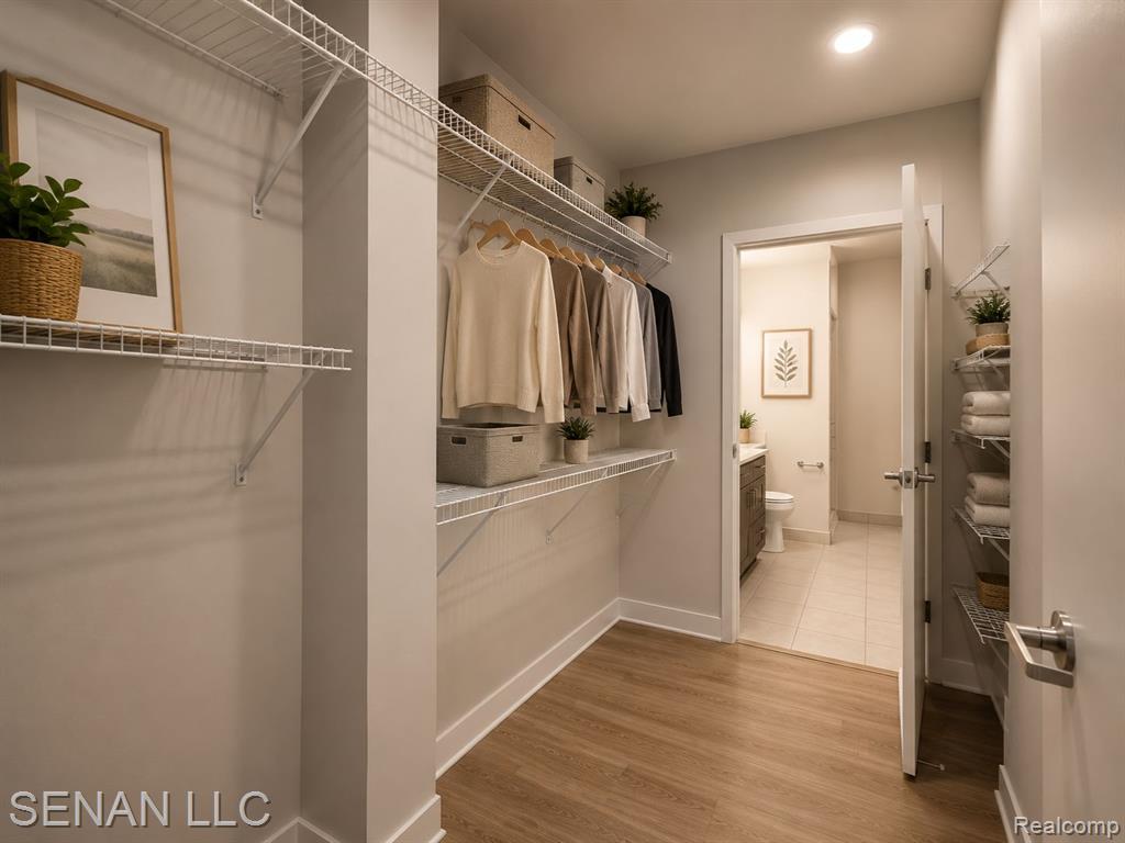 22241 Michigan Avenue Property Photo 12