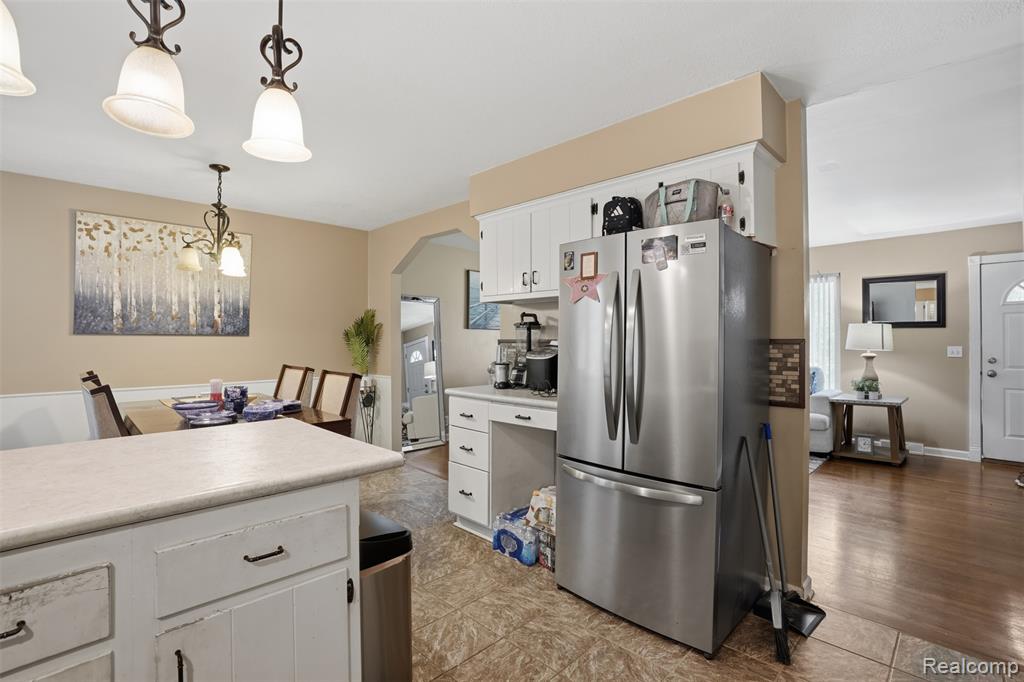 2478 Hiller Road Property Photo 15