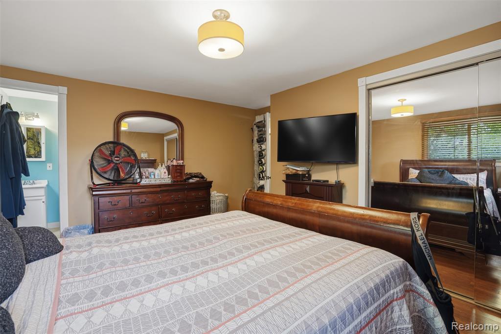 2478 Hiller Road Property Photo 19