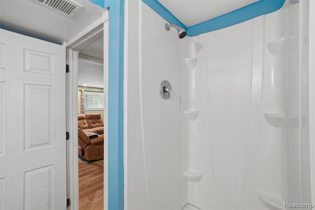 2478 Hiller Road Property Photo 21