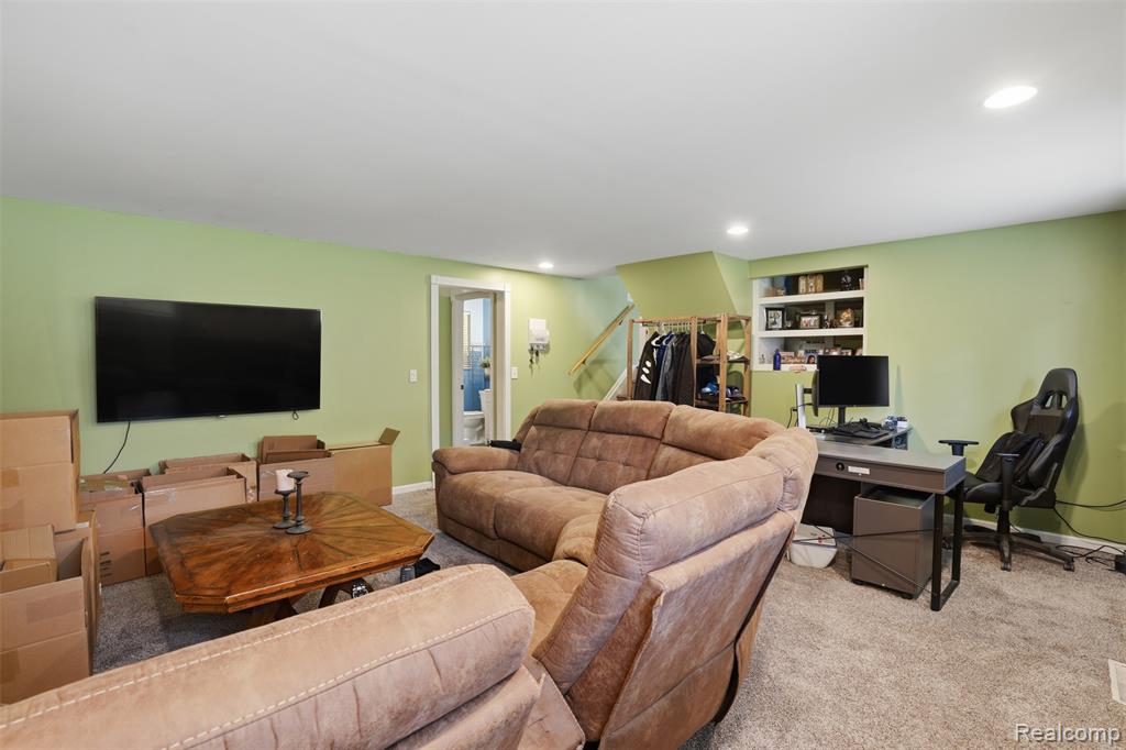 2478 Hiller Road Property Photo 27