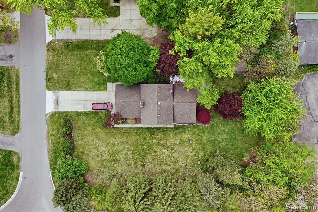 2478 Hiller Road Property Photo 36