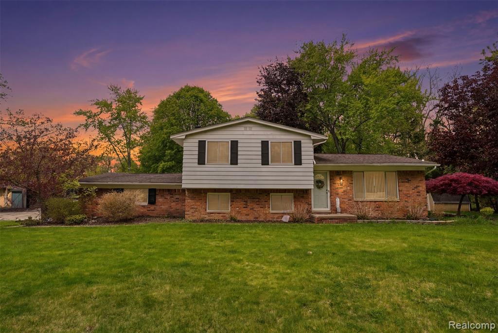 2478 Hiller Road Property Photo 38