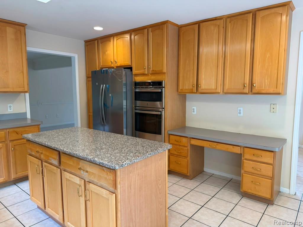7782 Watford Drive Property Photo 8