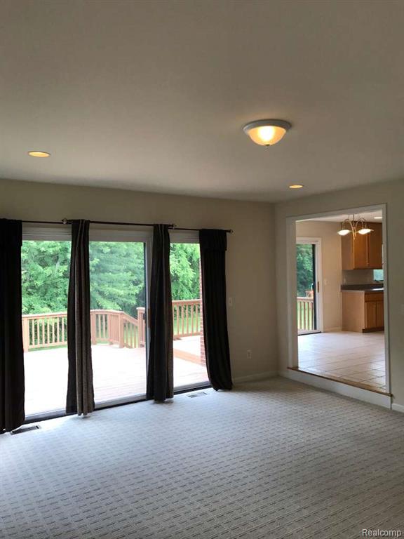 7782 Watford Drive Property Photo 11