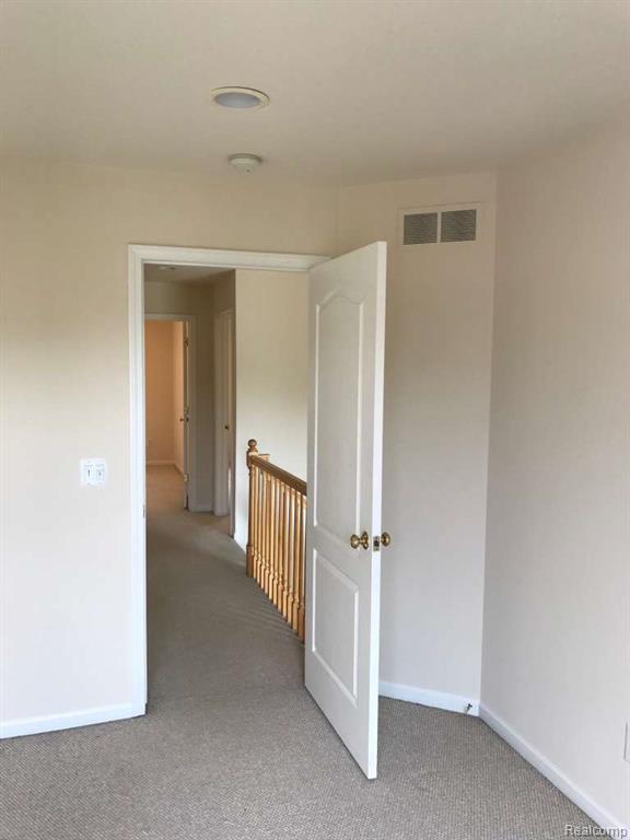 7782 Watford Drive Property Photo 14