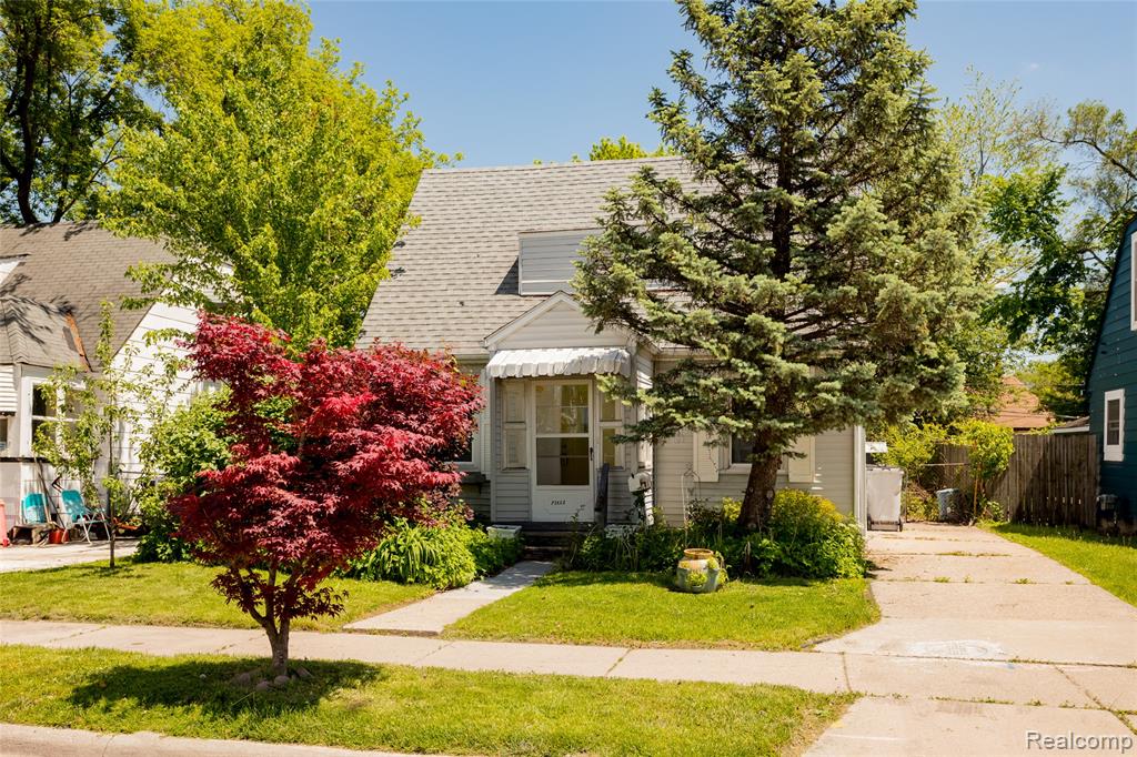 23122 Reynolds Avenue Property Photo 4