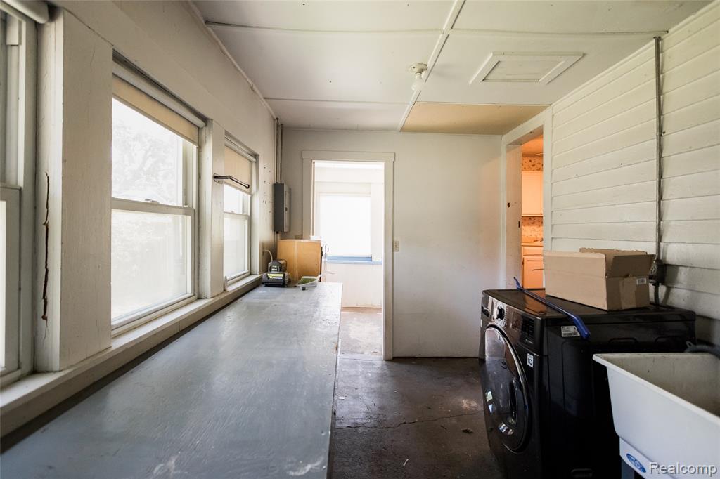 23122 Reynolds Avenue Property Photo 20