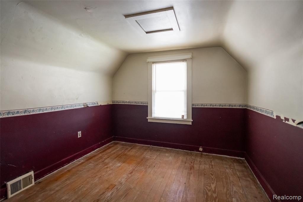 23122 Reynolds Avenue Property Photo 24