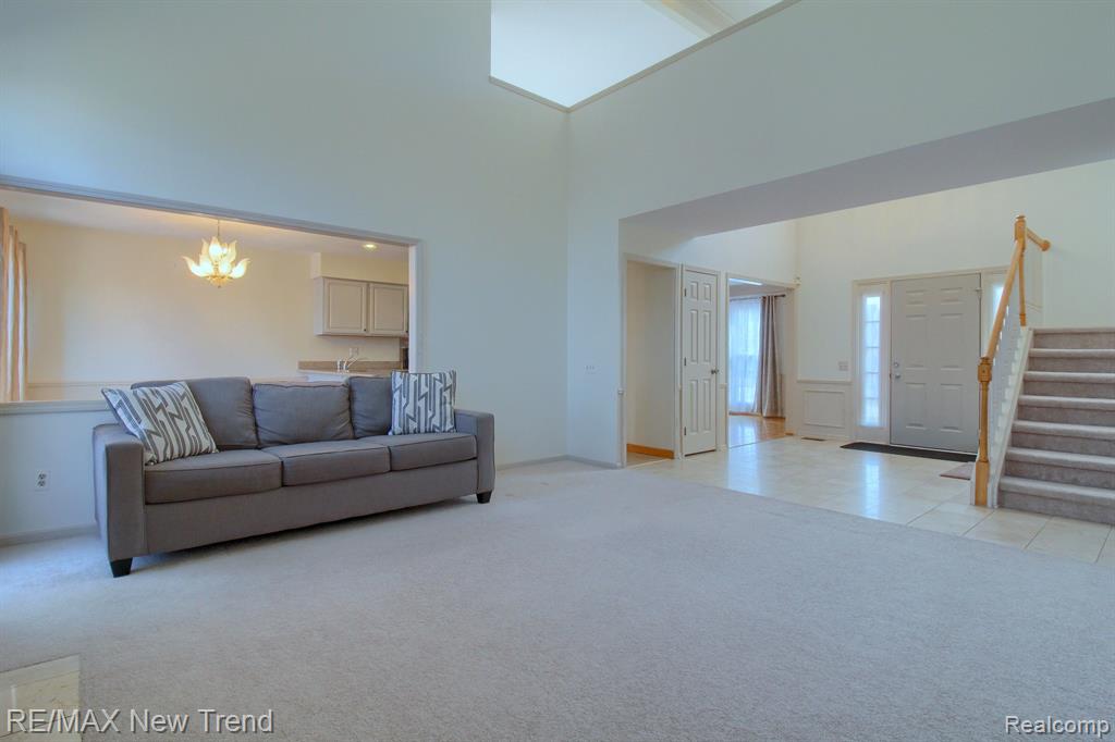 45331 Courtview Trail Property Photo 6