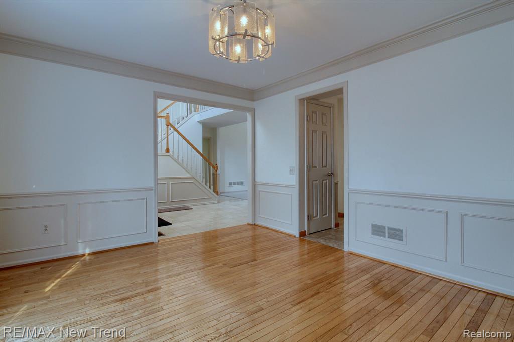 45331 Courtview Trail Property Photo 8