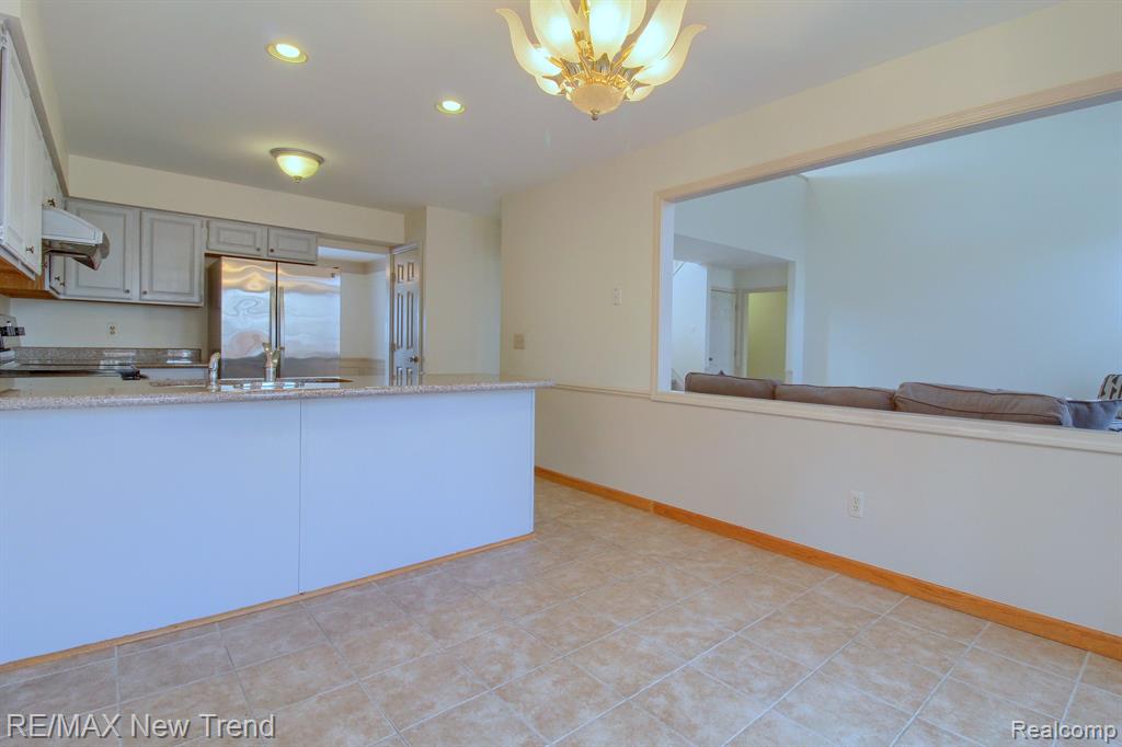 45331 Courtview Trail Property Photo 9
