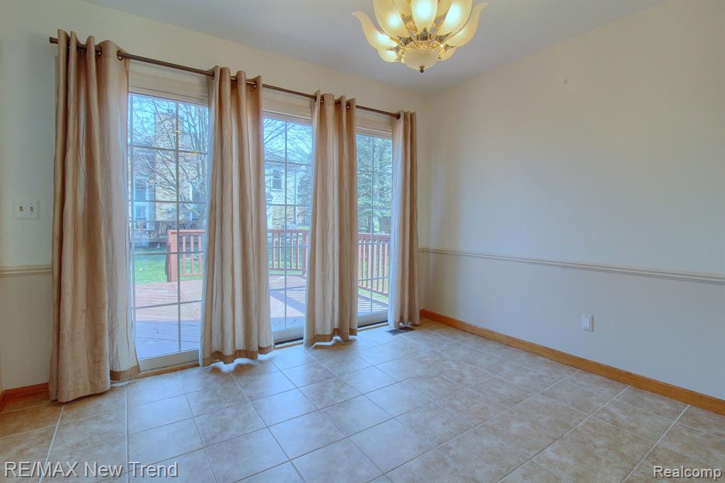 45331 Courtview Trail Property Photo 12